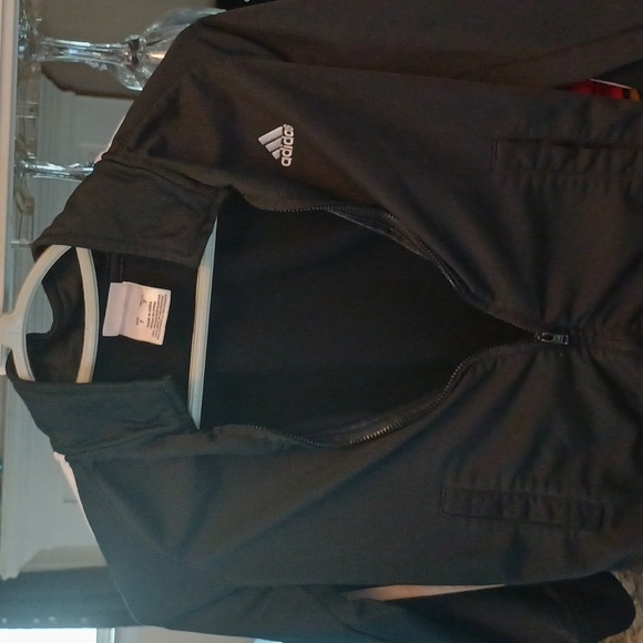 Kids adidas zip-up  Size 7. Like New - Picture 3 of 3